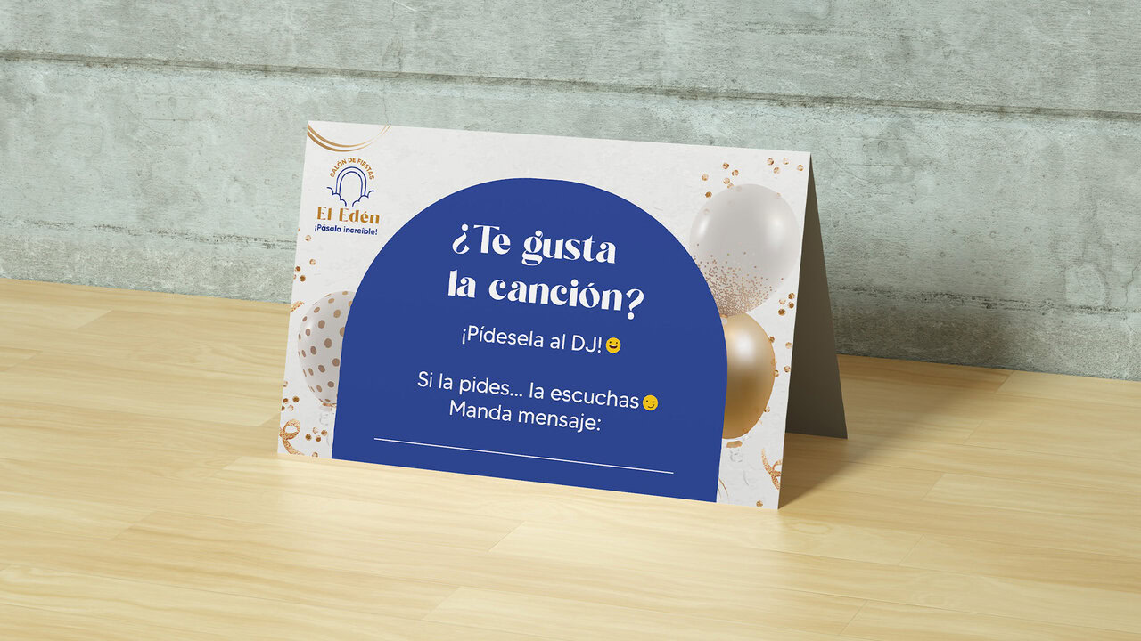 Tarjeta para solicitar canciones al DJ en eventos de El Edén Salón de Fiestas. Diseño con el logotipo, globos y texto instructivo. Material para eventos.