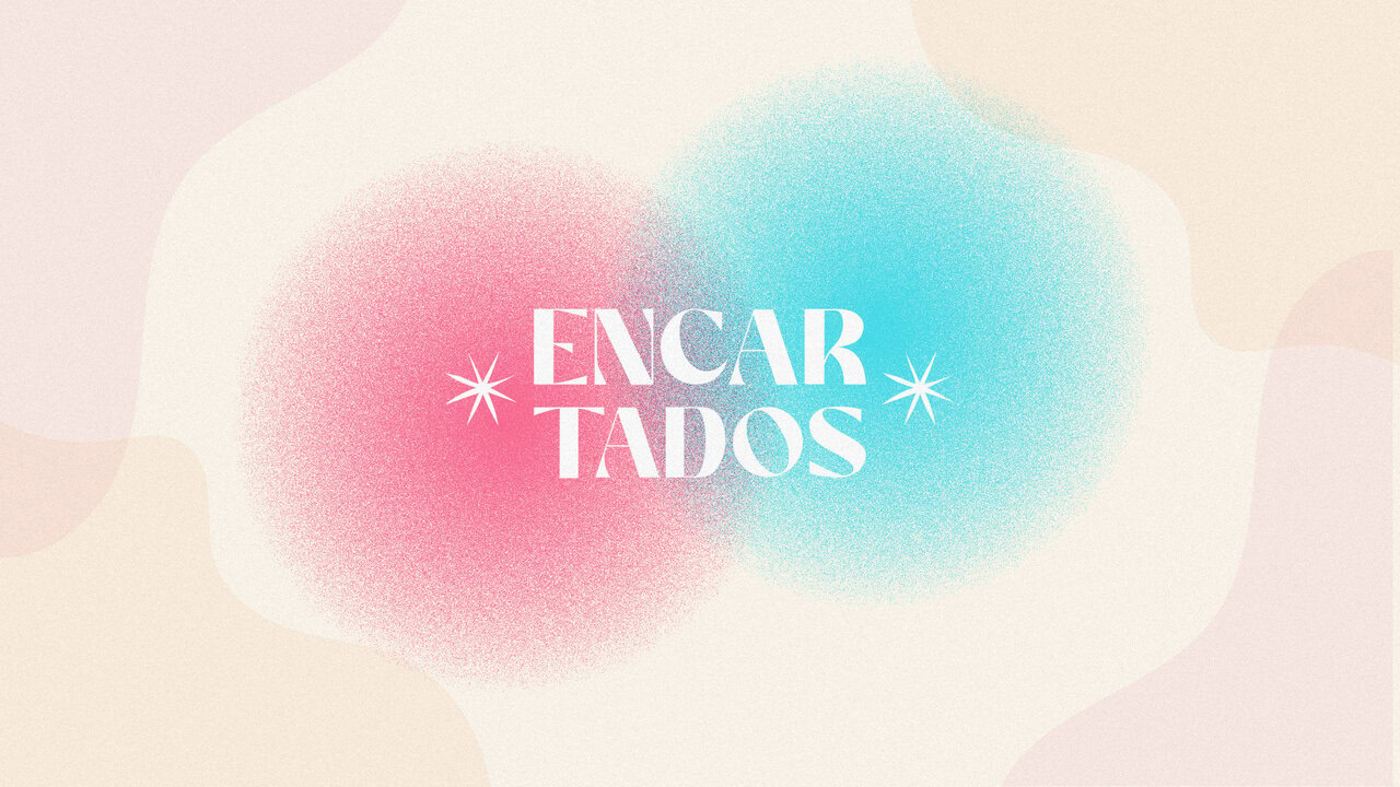 Logotipo de Encartados, juego de cartas para parejas. Diseño con colores pastel y dos círculos entrelazados, símbolo de unión. Diseño para emprendimiento.